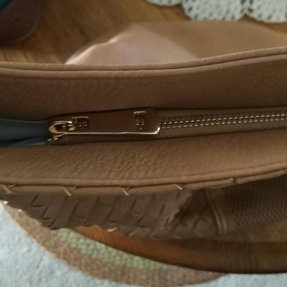 Faux Leather Textured Tote Bag~Purse - Picture 4 of 11